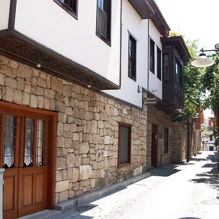 Szálloda The Ninova 3*