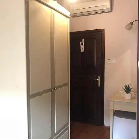 Hotel The Ninova 3*