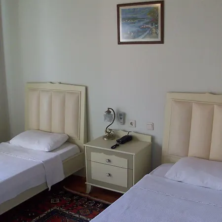 The Ninova Hotel 2*