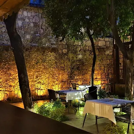 The Ninova Hotel 2*