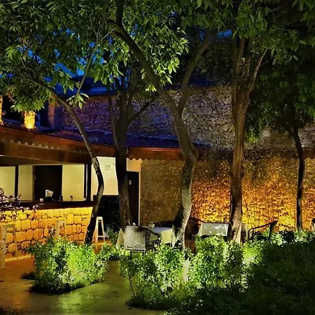 Hotel The Ninova 2*