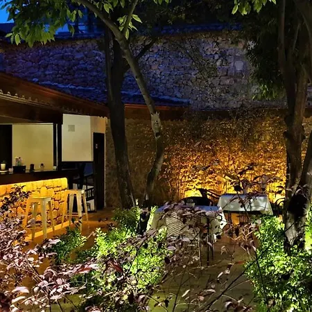 Hotel The Ninova 2*